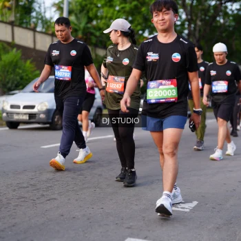 Runner Photo 4140198