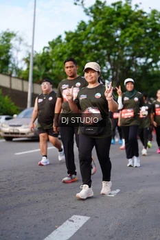 Runner Photo 4140216