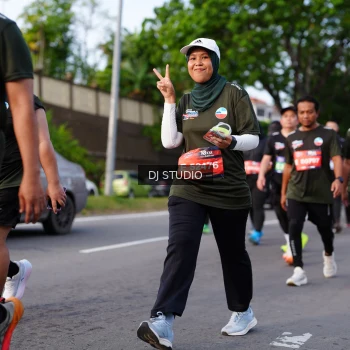 Runner Photo 4140218