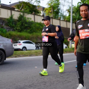 Runner Photo 4140225