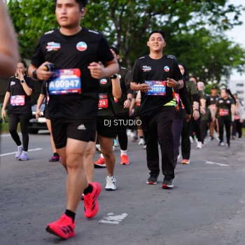 Runner Photo 4140243