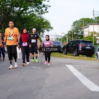 Runner Photo 4140263