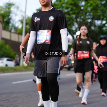 Runner Photo 4140343
