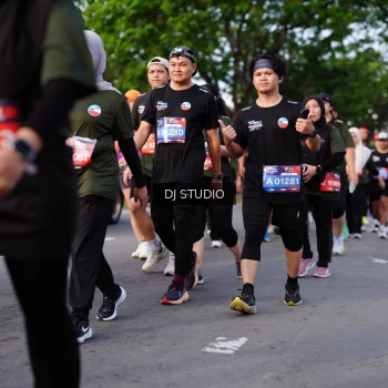Runner Photo 4140344