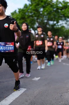 Runner Photo 4140349