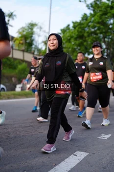 Runner Photo 4140352