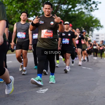 Runner Photo 4140355