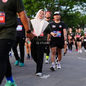 Runner Photo 4140356