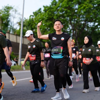 Runner Photo 4140389