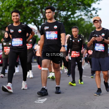 Runner Photo 4140410