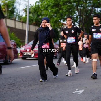 Runner Photo 4140412