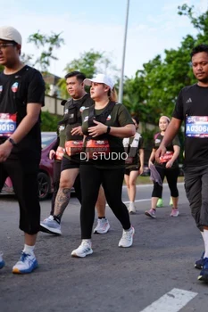 Runner Photo 4140414