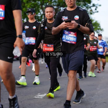 Runner Photo 4140419