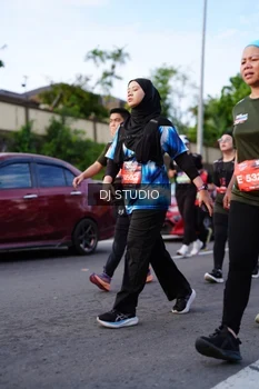 Runner Photo 4140427