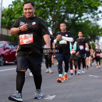 Runner Photo 4140455