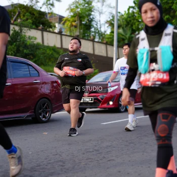 Runner Photo 4140462