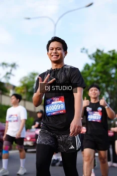 Runner Photo 4140463