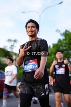 Runner Photo 4140465