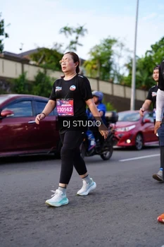 Runner Photo 4140466
