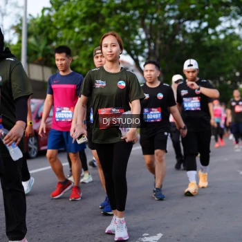 Runner Photo 4140471