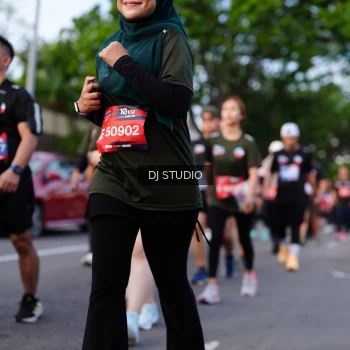 Runner Photo 4140473
