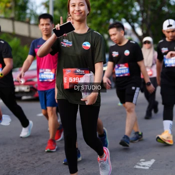 Runner Photo 4140475