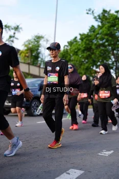 Runner Photo 4140490