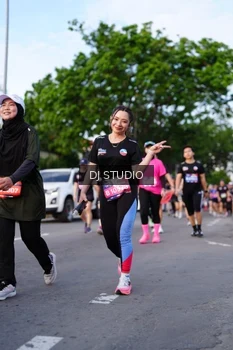 Runner Photo 4140505