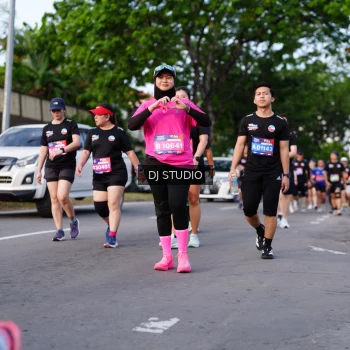 Runner Photo 4140510