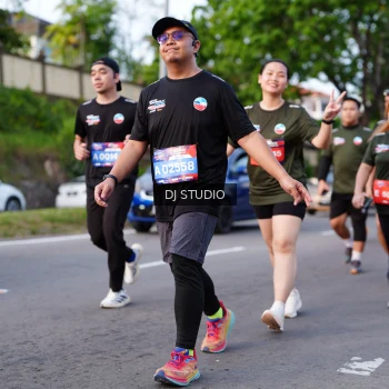 Runner Photo 4140576