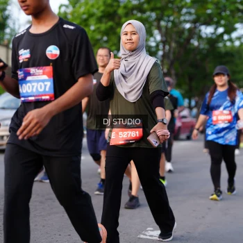 Runner Photo 4140590
