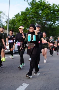 Runner Photo 4140604
