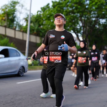 Runner Photo 4140623