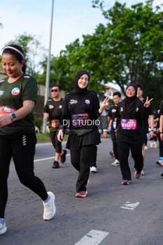 Runner Photo 4140635