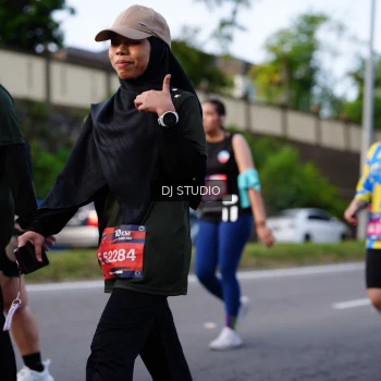 Runner Photo 4140650
