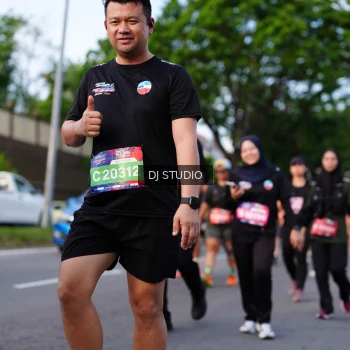 Runner Photo 4140693