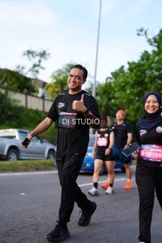 Runner Photo 4140699