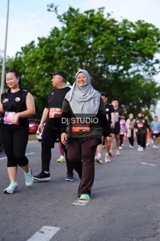 Runner Photo 4140734