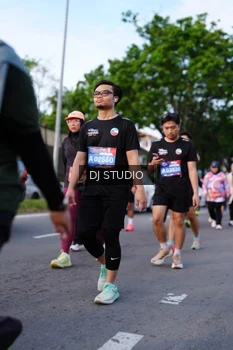 Runner Photo 4140736