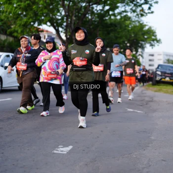 Runner Photo 4140742