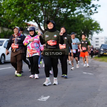 Runner Photo 4140743