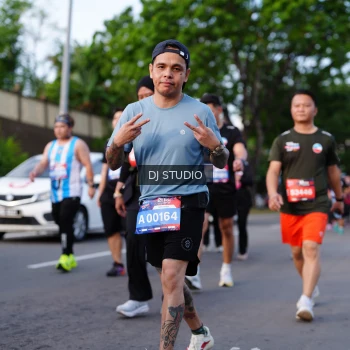 Runner Photo 4140752