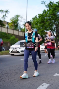Runner Photo 4140766