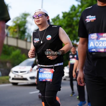 Runner Photo 4140773