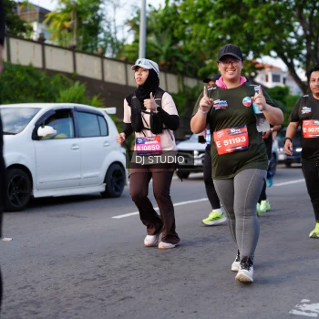 Runner Photo 4140794
