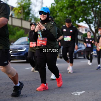 Runner Photo 4140812