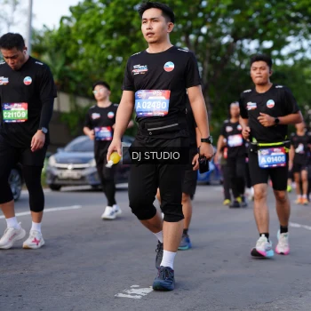 Runner Photo 4140815