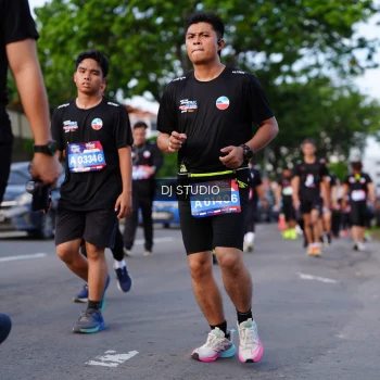 Runner Photo 4140818