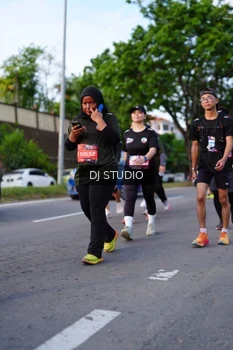 Runner Photo 4140823