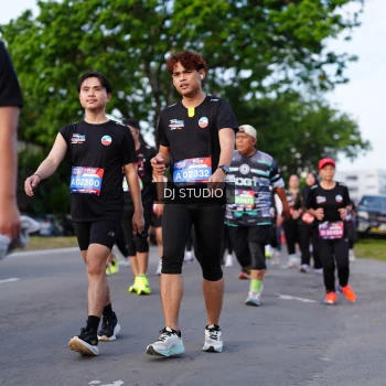 Runner Photo 4140829